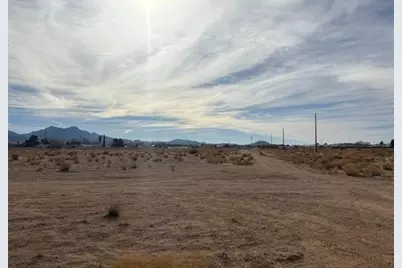 0 N Pinal, Kingman, AZ 86409 - Photo 1