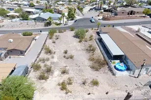 1477 Rio Vista Dr, Bullhead City, AZ 86442 - Photo 1