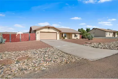 9244 N Vista Drive, Kingman, AZ 86401 - Photo 1