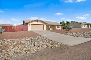 9244 N Vista Dr, Kingman, AZ 86401 - Photo 1