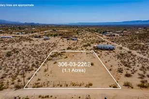 4600 W Burro Dr, Golden Valley, AZ 86413 - Photo 1