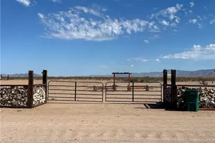 4375 Aquarius Rd, Golden Valley, AZ 86413 - Photo 1