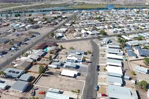 1575 Paige Dr, Bullhead City, AZ 86442 - Photo 1