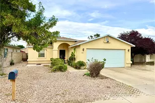 1831 Pacific Ave, Kingman, AZ 86401 - Photo 1