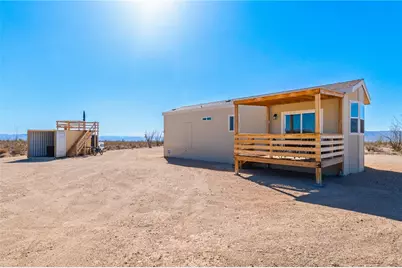 14111 S Dateland Road, Yucca, AZ 86438 - Photo 1