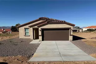 9299 N River Run Dr, Kingman, AZ 86401 - Photo 1