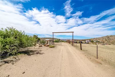 9769 N Rose Quartz Road, Chloride, AZ 86431 - Photo 1