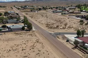 7751 E Chaparral Dr, Kingman, AZ 86401 - Photo 1