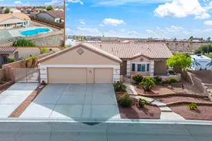 2318 Silverthorne Dr, Bullhead City, AZ 86442 - Photo 1