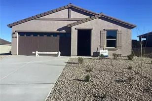 2805 Steamship Dr, Bullhead City, AZ 86429 - Photo 1