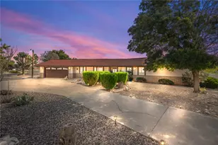 960 Hillcrest Dr, Kingman, AZ 86409 - Photo 1