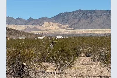 33909081 N Cibola Road, Golden Valley, AZ 86413 - Photo 1