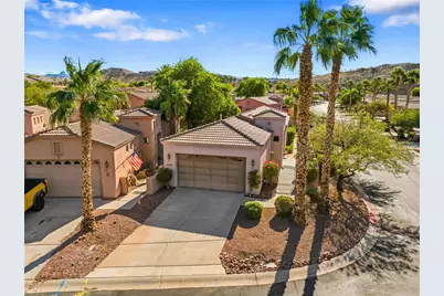 1068 Legends Drive, Bullhead City, AZ 86429 - Photo 1