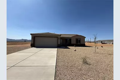 397 S Lochiel Road, Golden Valley, AZ 86413 - Photo 1