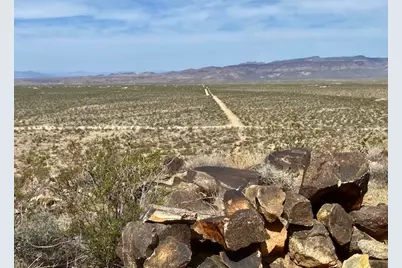 4.43 Acres Mountain S Date Creek Rd, Yucca, AZ 86438 - Photo 1