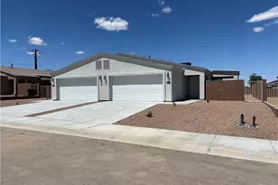 915 Berk Ave, Kingman, AZ 86409 - Photo 1