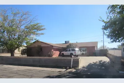 2032 Club Avenue, Kingman, AZ 86401 - Photo 1