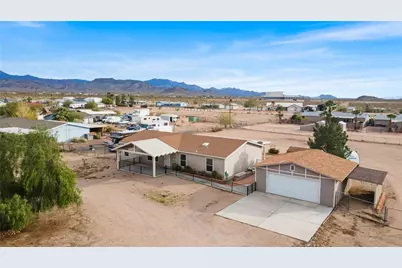 3374 W Carmichael Road, Golden Valley, AZ 86413 - Photo 1