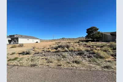 9434 N Vista Drive, Kingman, AZ 86401 - Photo 1