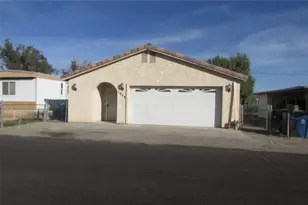 1948 Del Norte, Bullhead City, AZ 86442 - Photo 1