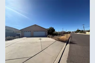 2410 Airfield Avenue, Kingman, AZ 86401 - Photo 1