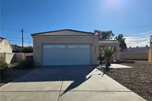992 Andy Ln, Bullhead City, AZ 86442 - Photo 1