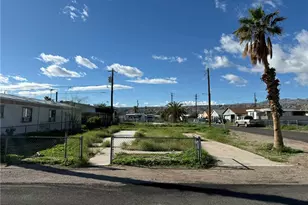 1765 Hualapai Dr, Bullhead City, AZ 86442 - Photo 1