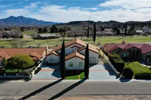 825 Country Club Dr, Kingman, AZ 86401 - Photo 1