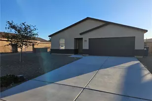 576 Holly St, Bullhead City, AZ 86442 - Photo 1