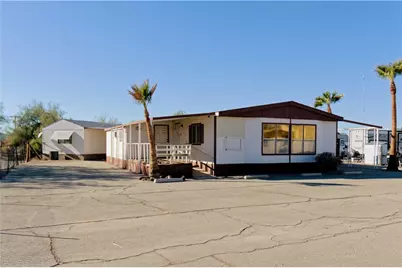 394 N Central Boulevard, Quartzsite, AZ 85346 - Photo 1