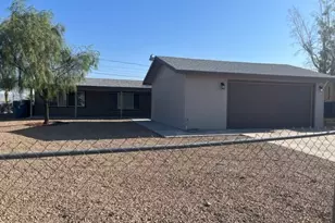 1969 Rio Vista Dr, Bullhead City, AZ 86442 - Photo 1