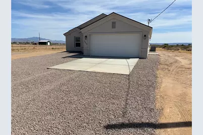 6048 W Shipp Drive, Golden Valley, AZ 86413 - Photo 1