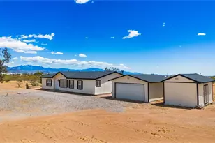 6994 W Shipp Dr, Golden Valley, AZ 86413 - Photo 1