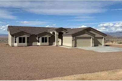 8070 E Darius Dr, Kingman, AZ 86401 - Photo 1