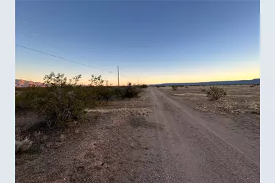 215-09-014B Centennial, Golden Valley, AZ 86413 - Photo 1
