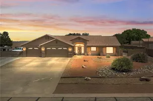 2790 Mountain Trail Rd, Kingman, AZ 86401 - Photo 1
