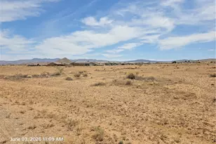 7313 Red Horse Dr, Kingman, AZ 86401 - Photo 1