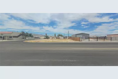 575 & 579 Marina Boulevard, Bullhead City, AZ 86442 - Photo 1