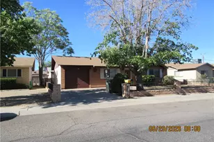 1934 Detroit, Kingman, AZ 86401 - Photo 1