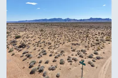 306-26-005C W Bolsa, Golden Valley, AZ 86413 - Photo 1