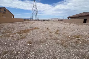 1029 Heritage Dr, Bullhead City, AZ 86429 - Photo 1