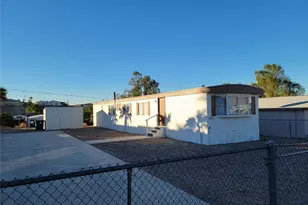 1692 Williams Dr, Bullhead City, AZ 86442 - Photo 1