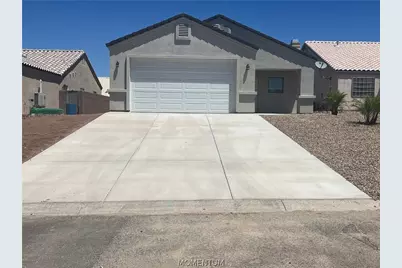 1985 E Sunset Drive, Fort Mohave, AZ 86426 - Photo 1