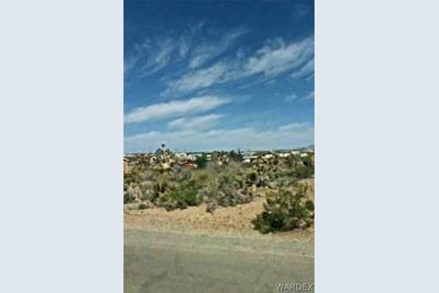 185 W Meadview Boulevard, Meadview, AZ 86444 - Photo 1