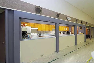 305 W Columbia, Farmington, MO 63640 - Photo 8