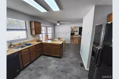 3804 Trinity Circle, Florissant, MO 63034 - Photo 18