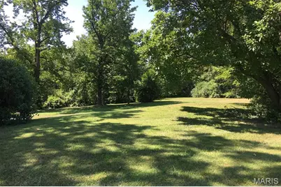 18 Sona Lane, Creve Coeur, MO 63141 - Photo 2