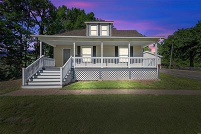495 Perkins Boulevard - Photo 1