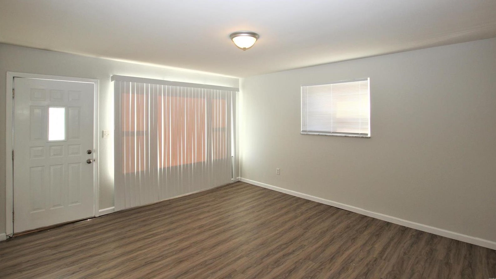 13 Laura Dr #a, Saint Peters, MO 63376
