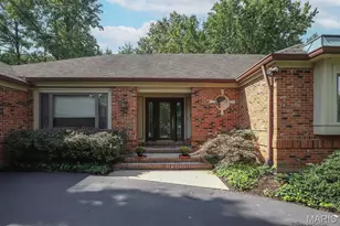 13290 Tall Pine Ct, Town and Country, MO 63017 - Photo 2